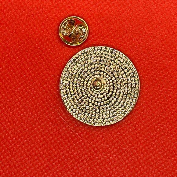 Note of Dust Suspended in a Sunbeam Pin Brooch - Picture 2 of 2